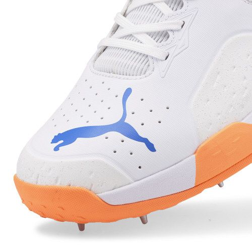 Puma 22.1 Cricket Bowling Shoes 2022 White / Neon