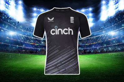 Complete Your Match Day Look with England Cricket Replica Wear
